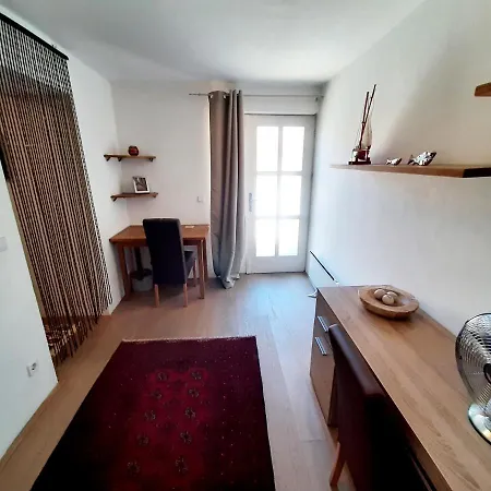 Apartment Luxury Stone House T&j - Center! *